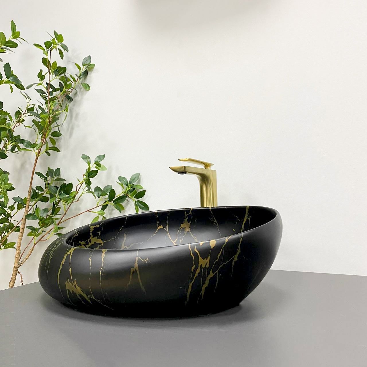 Умивальник (раковина) VBI VALIANO MARBLE BLACK MATT накладний