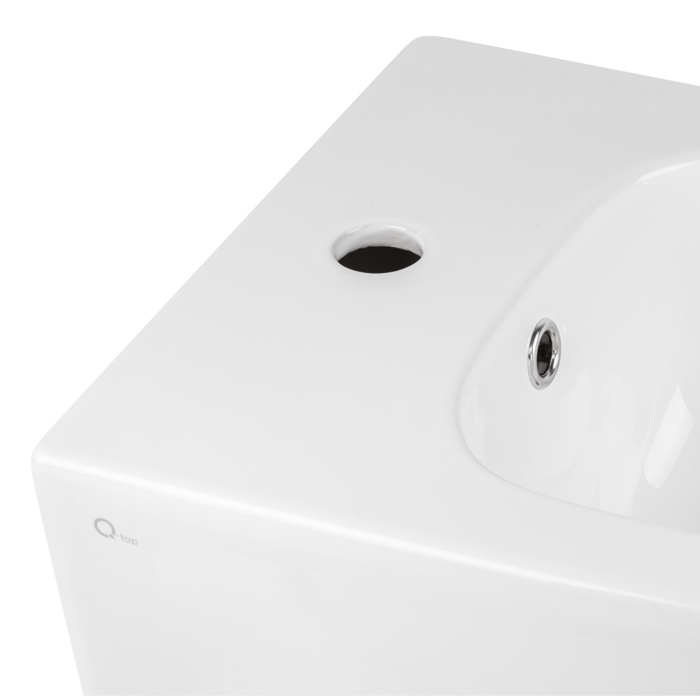 Биде напольное Qtap Stork/Swan 560х360х410 White QT15443378W